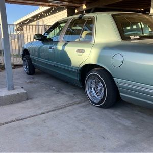 Meet your Posher, Adrian